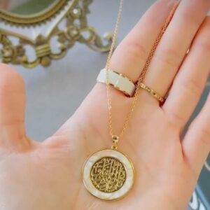 Round necklace