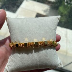 Spiral spring bracelet