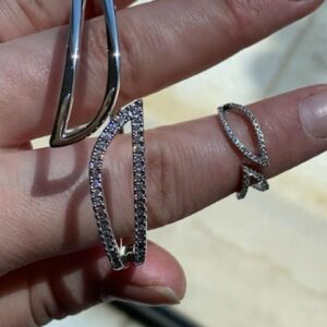 Leaf Bangle Bracelet - silver size 16